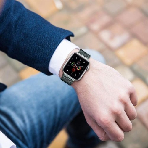 Remienky pre Apple Watch 4 / 5 / 6 / 7 / SE (42 / 44 / 45mm) | Tech-Protect Milaneseband čierny